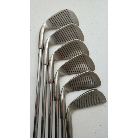 Tour Model Peripheral Balancing Steel Mens RH 4-9 Iron Set - Picture 2 of 9